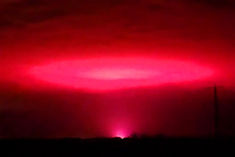 sky suddenly turned pink in australia 
