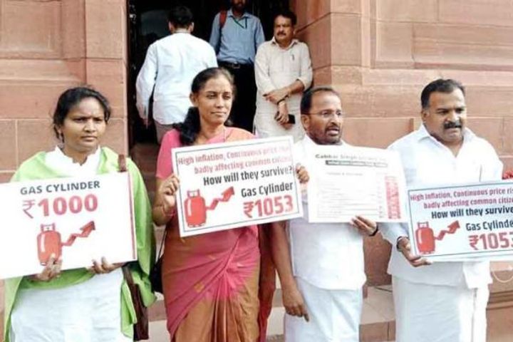 4 congress mps suspended from parliament for the entire session for waving posters in the house