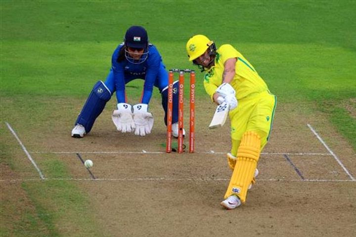 australia won the match with 6 balls radha rajeshwari became the villain of defeat