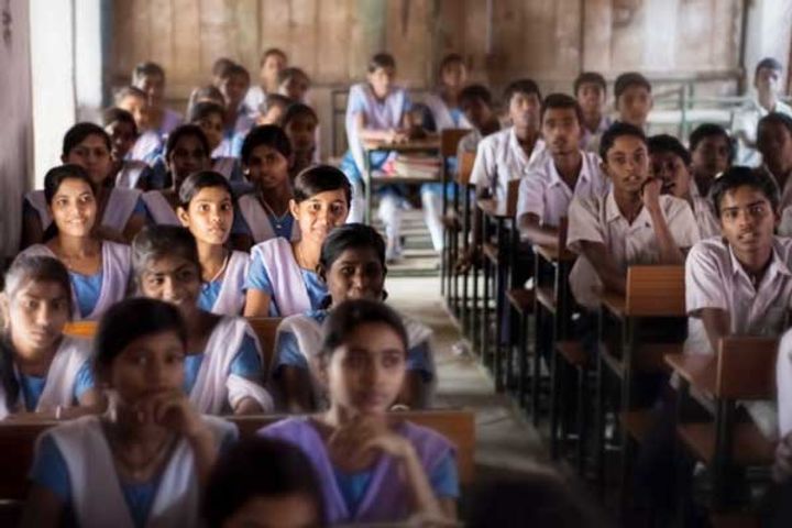 jharkhand schools will have a holiday on sunday not on friday will have to pray with folded hands