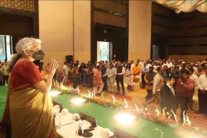 Nirmala Sitharaman Asks States Doling Out Freebies To Check Fiscal Health Of Government Nirmala Sitharaman Asks States Doling Out Freebies To Check Fiscal Health Of Government