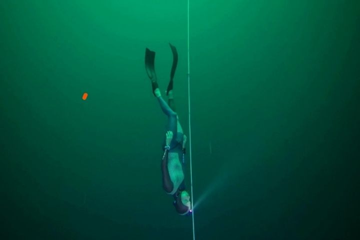 French diver breaks world record for 7th time in deep diving French diver breaks world record for 7th time in deep diving