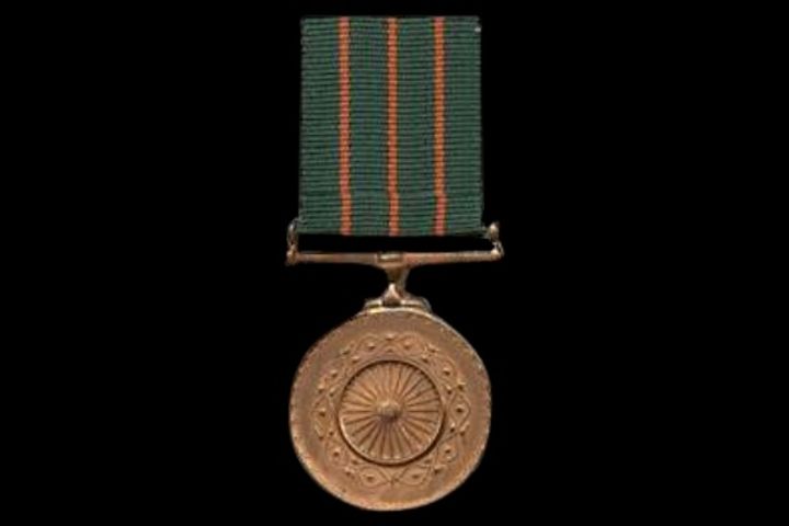 8 soldiers martyred in pulwama got shaurya chakra 8 soldiers martyred in pulwama got shaurya chakra