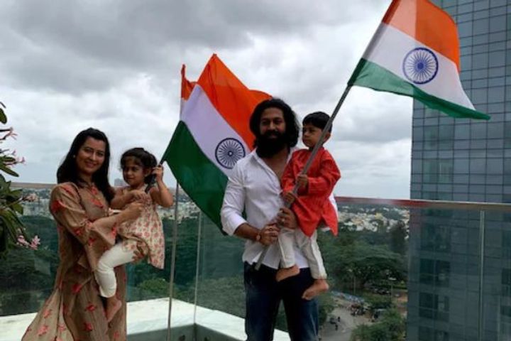 yash hoisted the tricolor on independence day shared a picture with his family yash hoisted the tricolor on independence day shared a picture with his family
