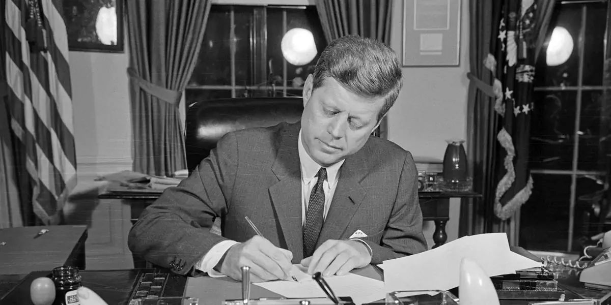 JFK 