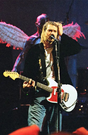 Nevermind, nirvana, Sam Goody, Tower Records, Badmotorfinger, Soundgarden, Blood Sugar Sex Magik,  R