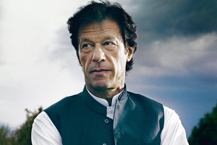 imran khan was publicly reprimanded by the army