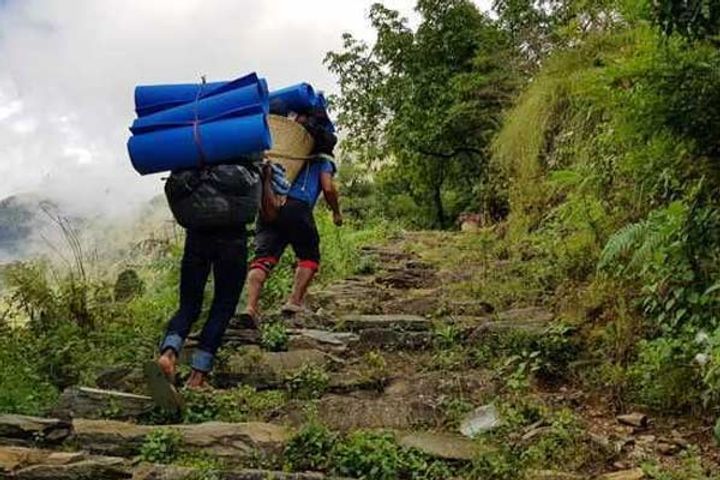 4 trackers missing in the hills of Malana in Kullu, rescue team engaged in finding