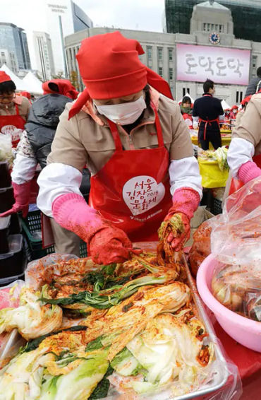 Kimchi, Korean, healthy, cuisine, vitamin, fiber, vegetables, 