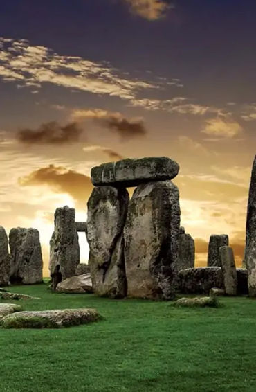 Stonehenge, prehistoric, circle of stones, millennia, Neolithic period, monument