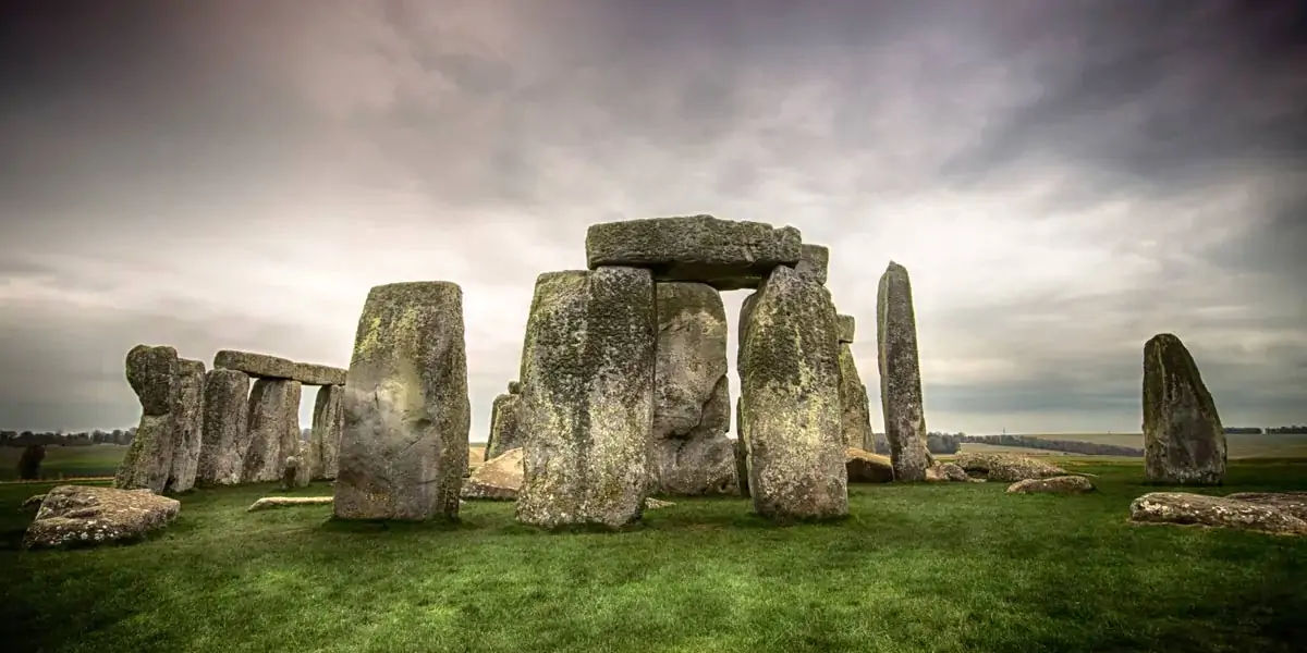 Stonehenge, prehistoric, circle of stones, millennia, Neolithic period, monument