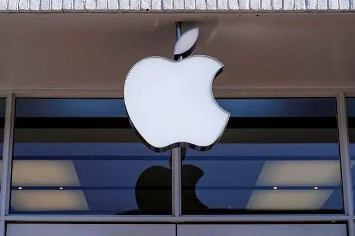 apple may make every fourth iphone in india by 2025