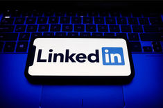 linkedin outage affects nearly 15000 users website back up soon