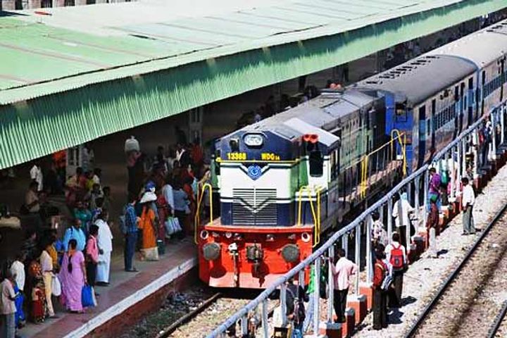 Southern Railway doubles platform ticket fare from October 1 to January 31 Southern Railway doubles platform ticket fare from October 1 to January 31