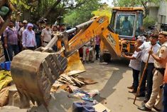 Bulldozer will run on possession of 100 flats in Noida today