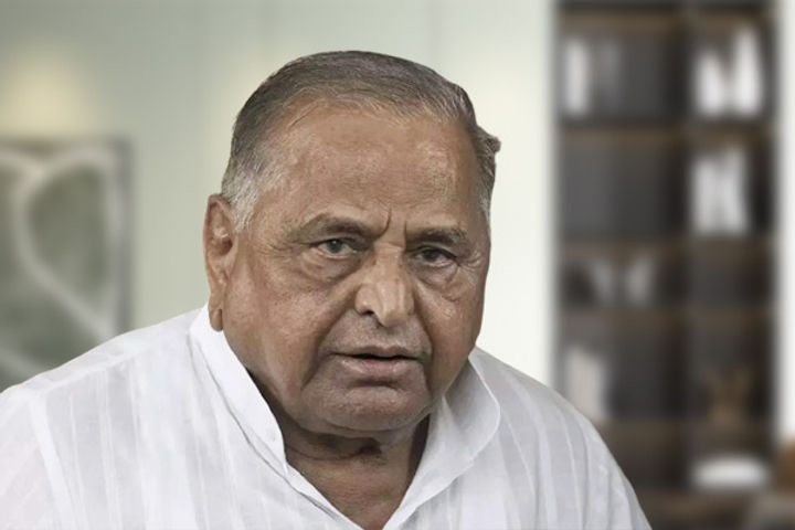 mulayam singh yadav admitted to medanta hospital his health deteriorated