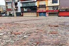showroom wall collapses in mohali 8 workers buried 2 dead 2 storey building collapses in delhi girl 