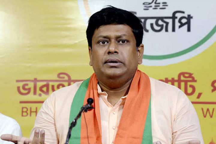 Kolkata Police Arrest Bjp State President Sukanta Majumdar In Chingrighaata Far From Mominpur 