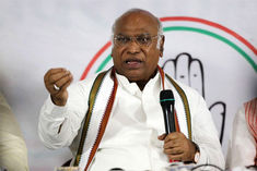 mallikarjun kharge to take over on october 26 twitter bio also changed