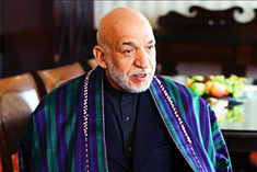 hamid karzais brother caught by taliban from airport stopped from going to dubai