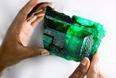 Worlds largest uncut emerald found in Zambia