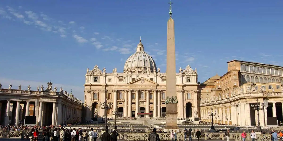 vatican city, vatican, smallest, country, tourism, crime rate, visitors