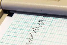 earthquake in indonesia 162 killed death toll may increase