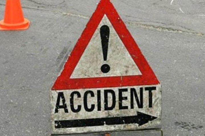 Road accident in Lakhimpur Kheri five people died seven injured