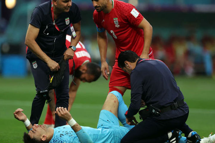 FIFA World Cup: Iranian goalkeeper suffered a head injury, was carried off the field on a stretcher