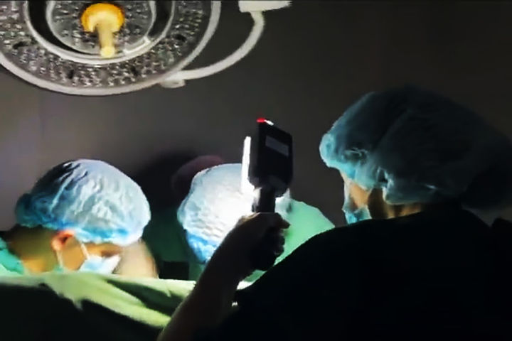 ukrainian doctors perform childs heart surgery in the dark power cut after russian attack