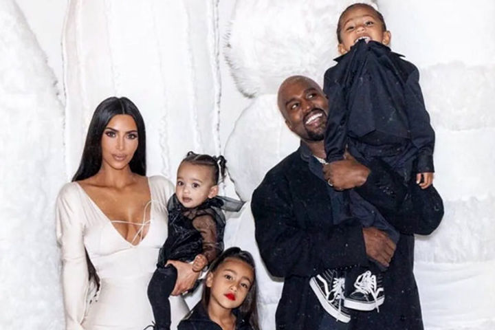 kanye west will give 2 lakh every month to kim kardashian will bear the cost of education of 4 child