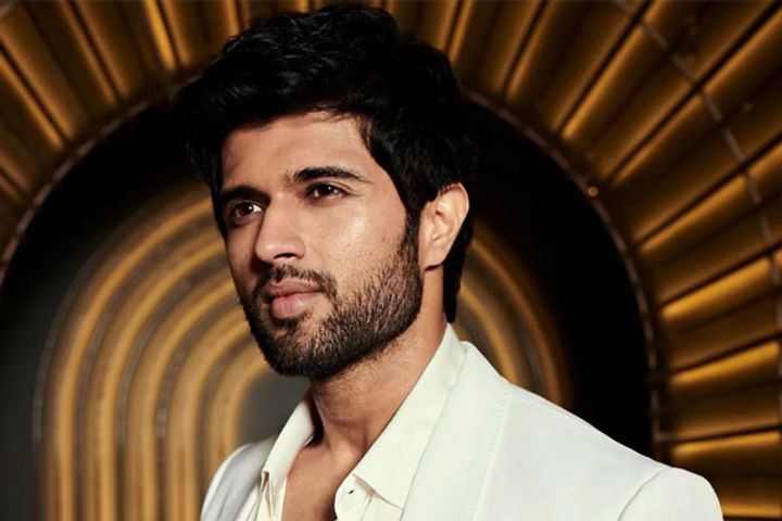 ed interrogated vijay deverakonda for 9 hours
