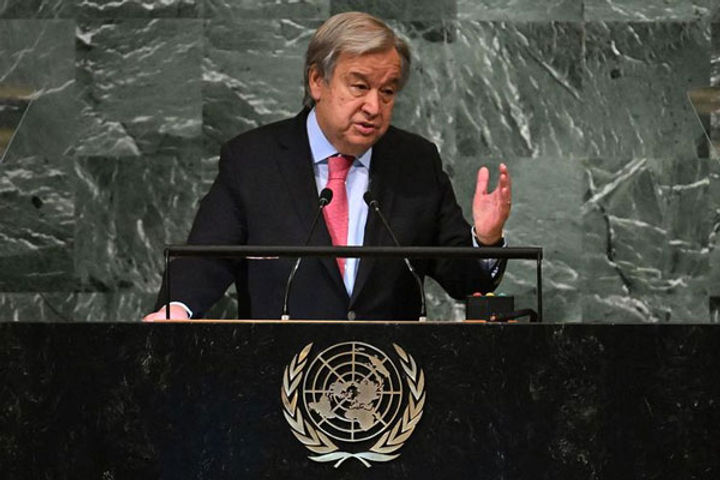 un secretary general condemns suspension of accounts of journalists on twitter
