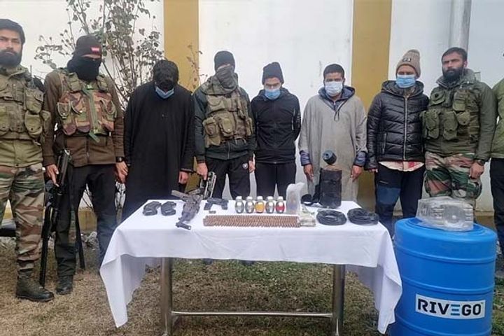 hizbul mujahideens terrorist module busted huge amount of weapons recovered in kupwara hizbul mujahideens terrorist module busted huge amount of weapons recovered in kupwara