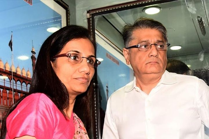 former md and ceo of icici bank chanda kochhar and her husband deepak arrested former md and ceo of icici bank chanda kochhar and her husband deepak arrested