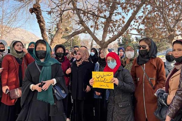 ban on higher education women protest outside university in kabul