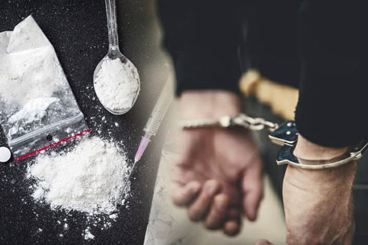 5 drug peddlers arrested in jammu and kashmir rs 1 lakh and 310 grams of heroin recovered