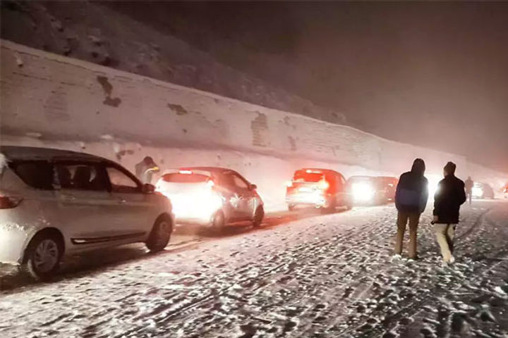 Snowfall in Himachal Pradesh