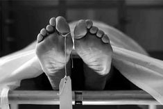 lift collapses in delhis gutkha factory three killed