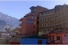 home ministry team will reach joshimath dangerous houses will be demolished from today