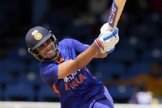 shubman gill created history by scoring a stormy century broke virat kohlis record