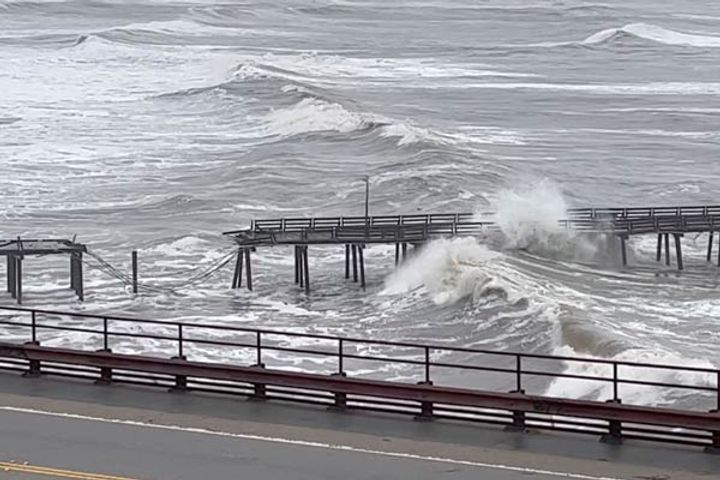 emergency imposed due to flood devastation in america 19 died