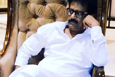 bollywoods famous lyricist nasir faraj passed away