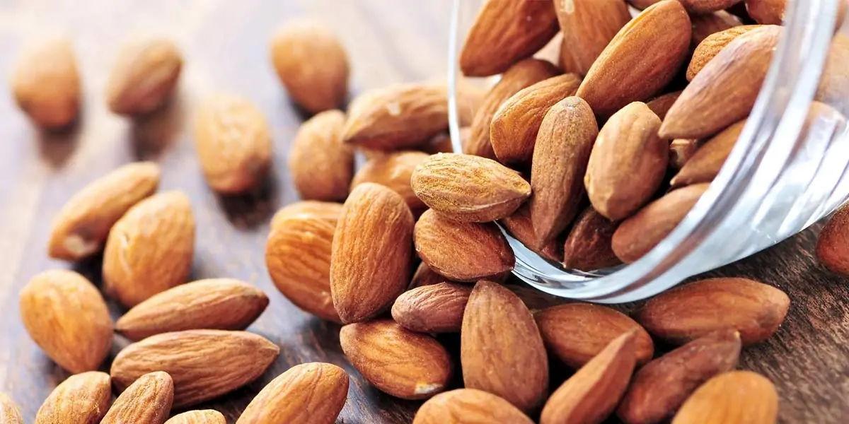 almonds, milk, plant milk