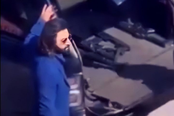 ranbirs look from the sets of animal leaked