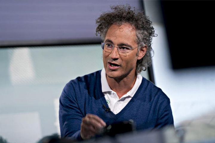 this actress of films like tridev and ajooba is looking for a comeback in the industry