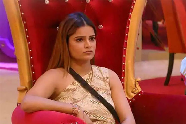 Archana Gautam used to deliver cylinders from door to door to earn only Rs 20