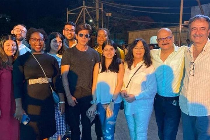 shahrukhs photos and videos from the sets of dunki go viral