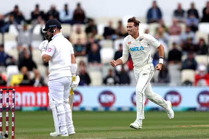 tim southee becomes first bowler in history to take 700 international wickets for new zealand