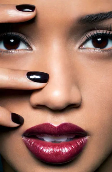 red lips, lipstick, makeup